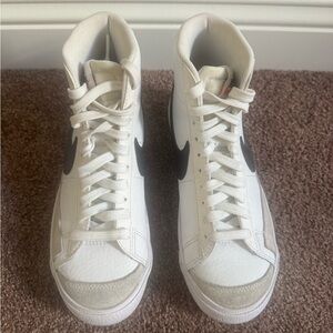 LIGHTLY WORN Nike Youth Blazer High Top